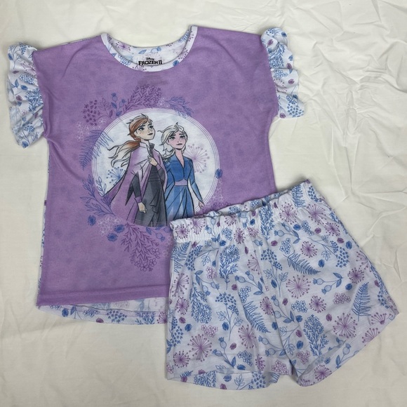 Disney Frozen 2 pajamas set, size 6/6x - Picture 1 of 5